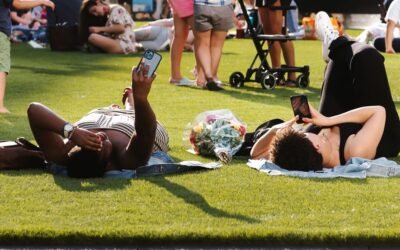 WhatsApp Has a Secure Fix for One of Its Biggest Drawbacks