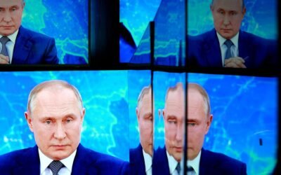 In Russia, Apple and Google Staff Get Muscled Up By the State