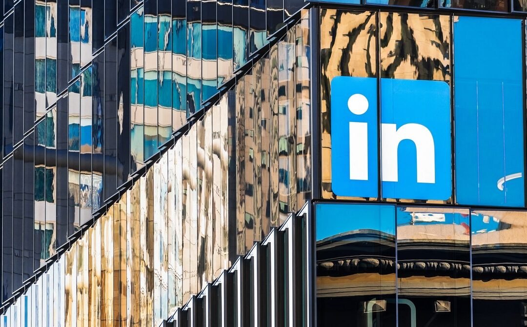 LinkedIn’s Exit From China Cuts Another East-West Bridge