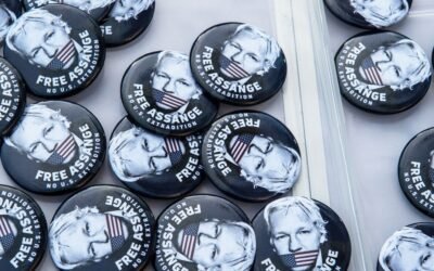 US Wins Appeal to Extradite Julian Assange