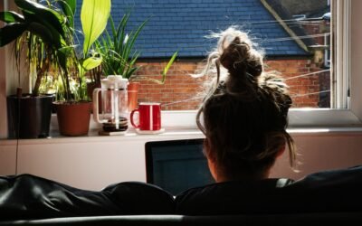 Stop Using Social Media Apps. The Web Version Is Often Better