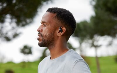 Shokz OpenFit Review: Unreliable But Comfy