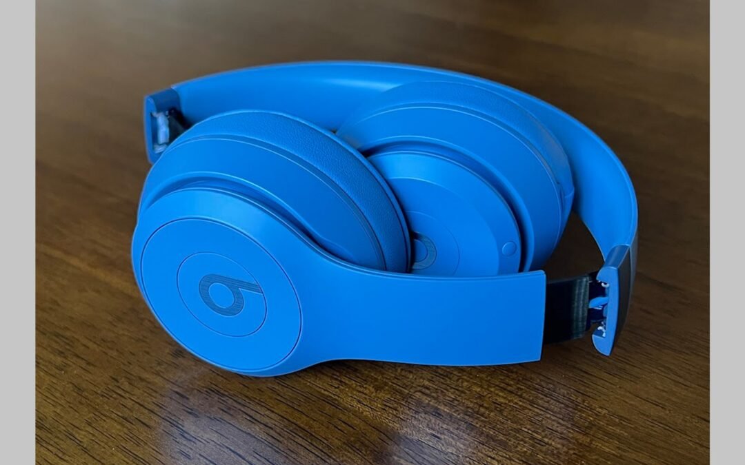 Beats Solo 4 Review: Minimal Features, Maximized Sound